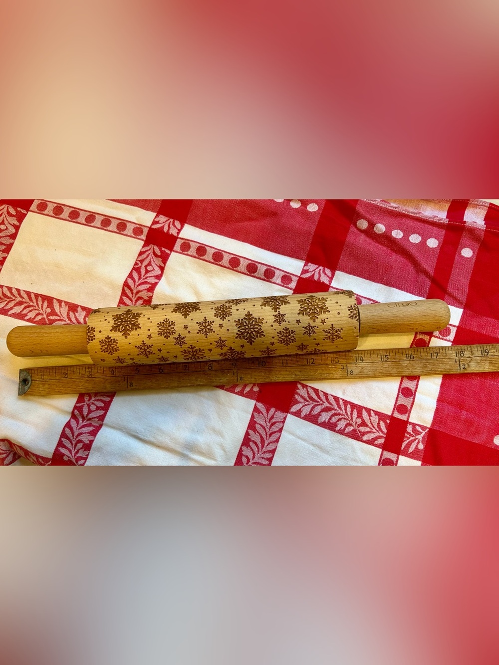 Snowflake embossed rolling Pin - Picture 7 of 9